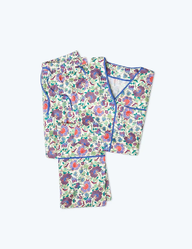 the-cloud-9-silky-pajama-set-scroll-block-print-in-violet-lava