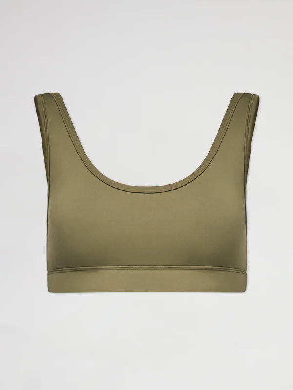 cut-out-scoop-bra-in-diamond-compression-2-core-olive